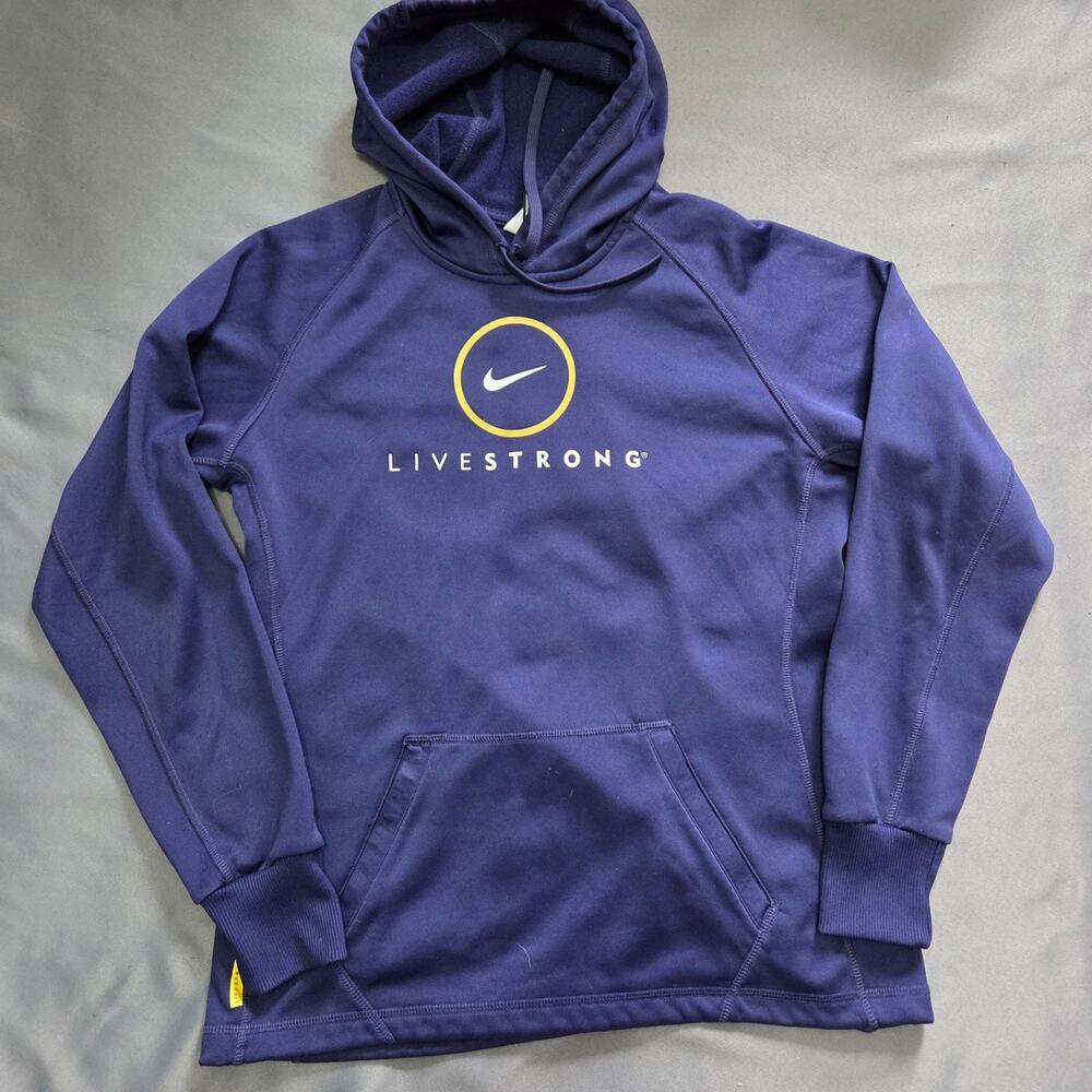 Nike Thema Fit hoodie size womans M.